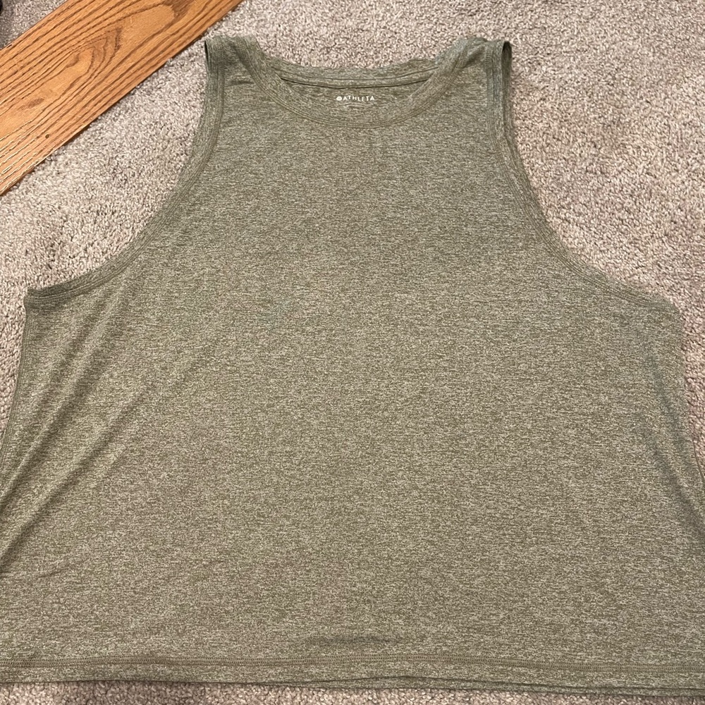 Athleta Uptempo Tank. XL.